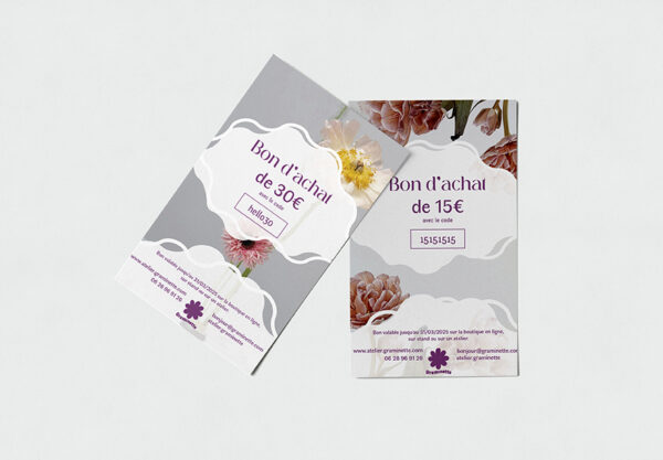 double flyer pour bon d'achat carte cadeau a offrir