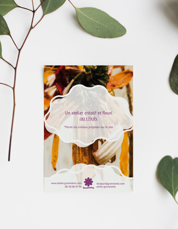 Bon à offrir pour un atelier au choix créatif et fleuri Graminette - flyer A5 entouré de vegetation