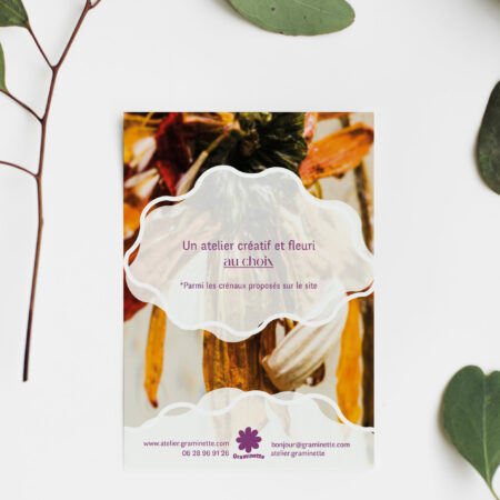 Bon à offrir pour un atelier au choix créatif et fleuri Graminette - flyer A5 entouré de vegetation